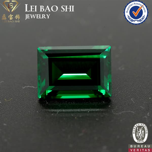 High Quality Emerald Cut Green Man Made Nano Crystal